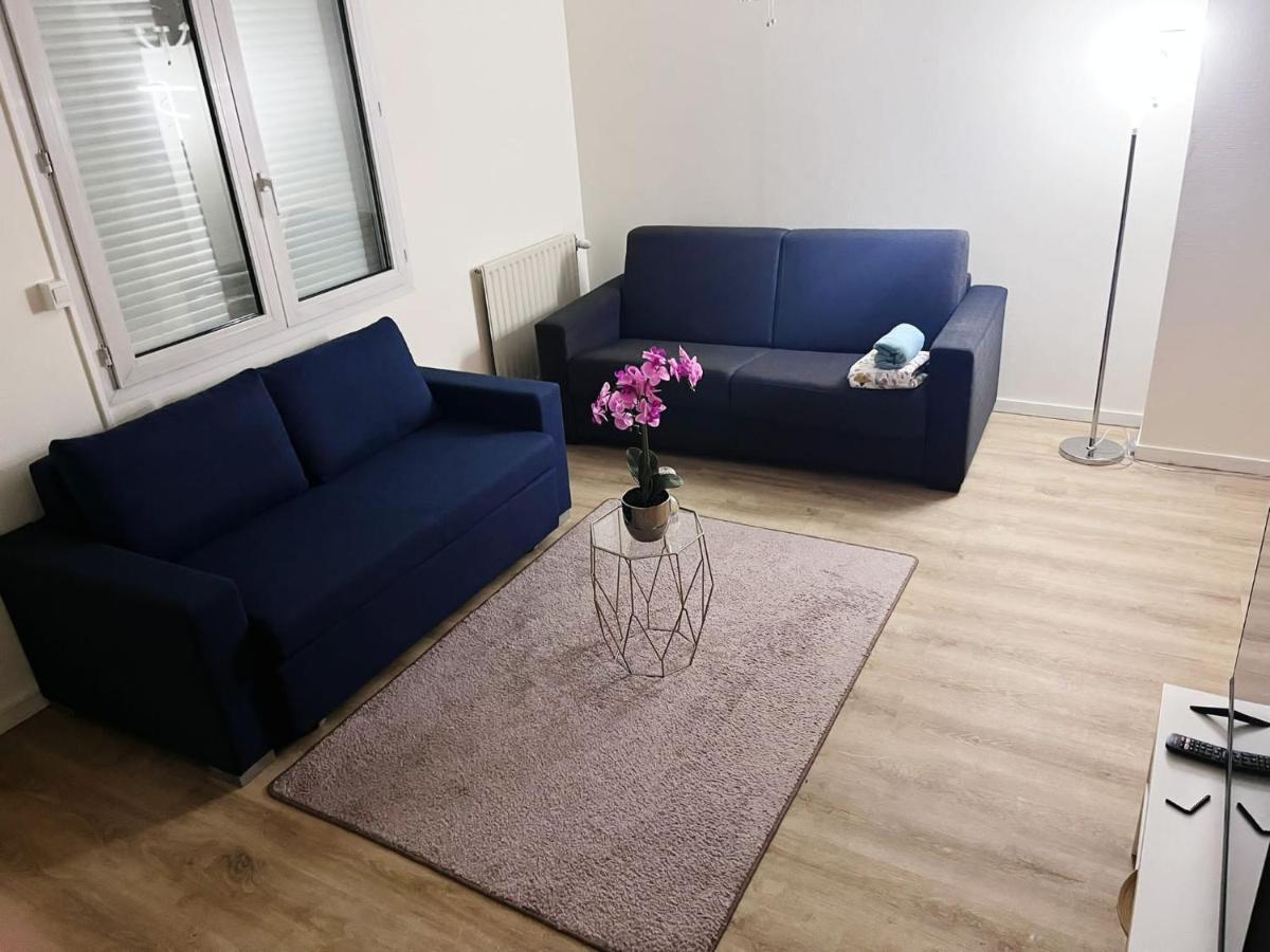 Logement Entier Chambre+Salon + Jardin & Terrasse Les Ulis Ngoại thất bức ảnh