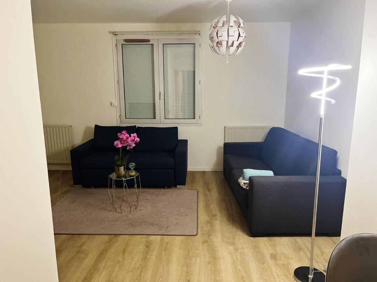 Logement Entier Chambre+Salon + Jardin & Terrasse Les Ulis Ngoại thất bức ảnh