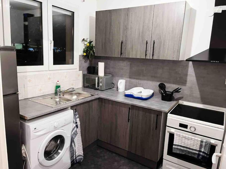 Logement Entier Chambre+Salon + Jardin & Terrasse Les Ulis Ngoại thất bức ảnh